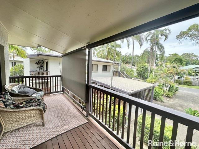 2 BEDROOM: 2 BATHROOM: FULLY FURNISHED: POOL