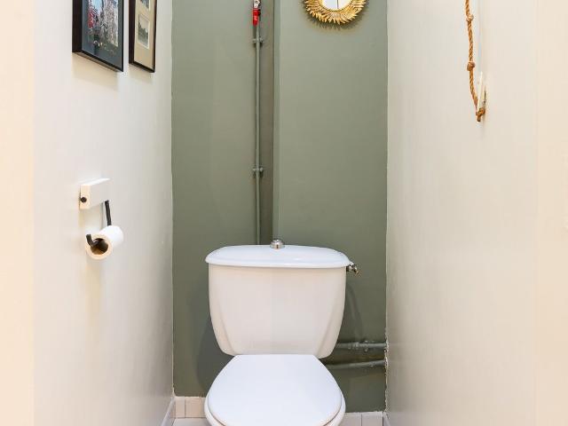 2 bedroom 2 bathroom in the heart of the charming 12th