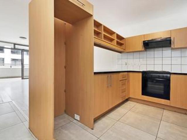 2 bedroom 2 bathroom in prime loaction
