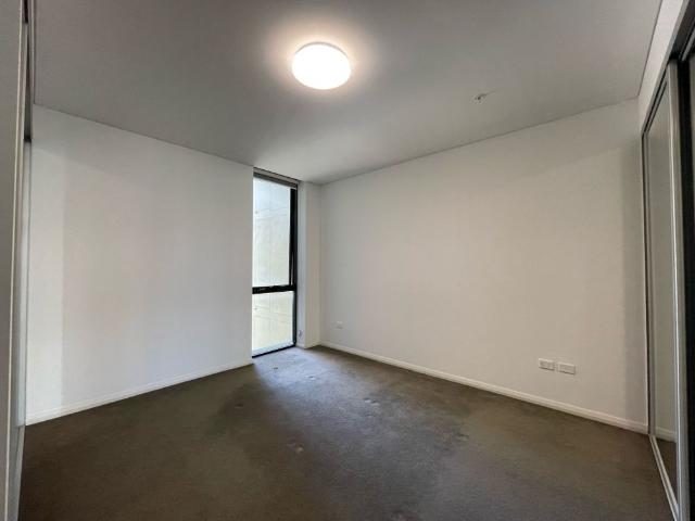 2 Bedroom 2 Bathroom Luxury Apartment at Kogarah For Rent ! ! !