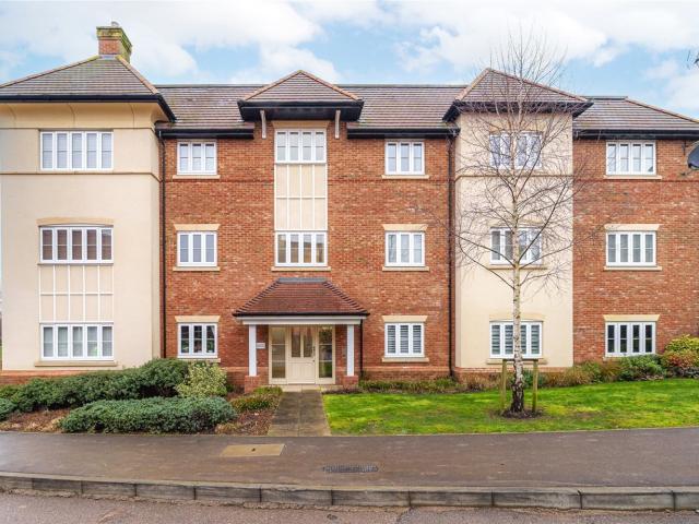 2 bedroom 2nd floor apartment for rent