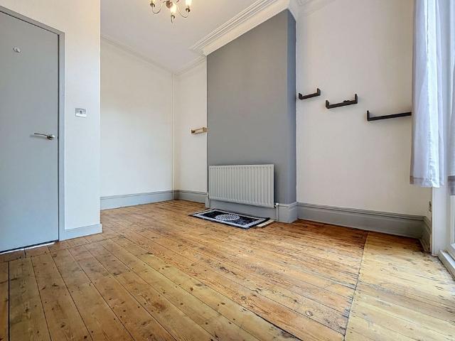 2 Bedroom