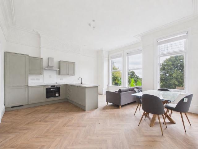 2 Bedroom