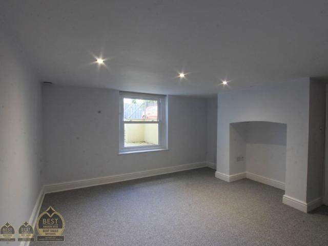 2 Bedroom