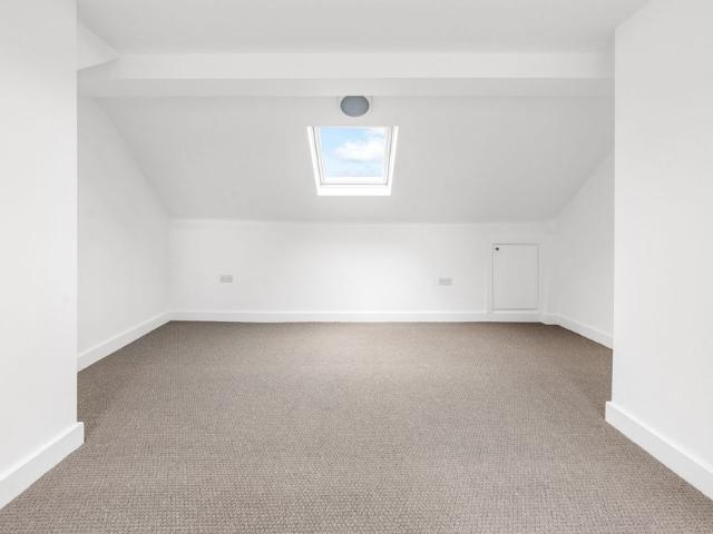 2 Bedroom