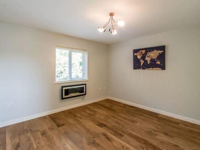 2 Bedroom