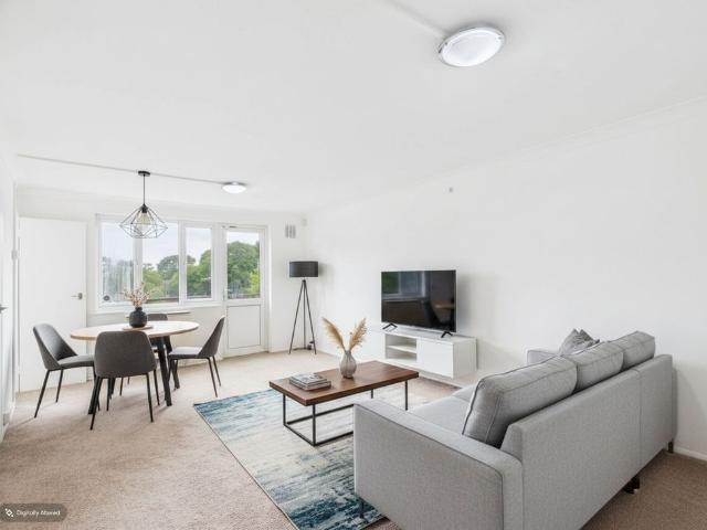 2 Bedroom