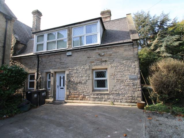 2 Bedroom