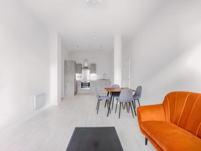 2 Bedroom