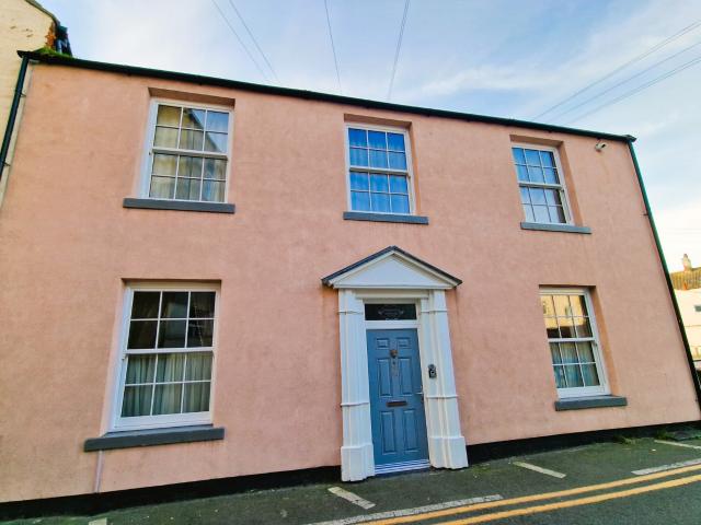 2 Bedroom Cottage