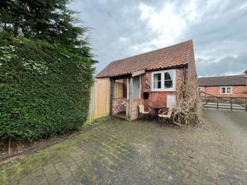 2 bedroom Cottage To Let