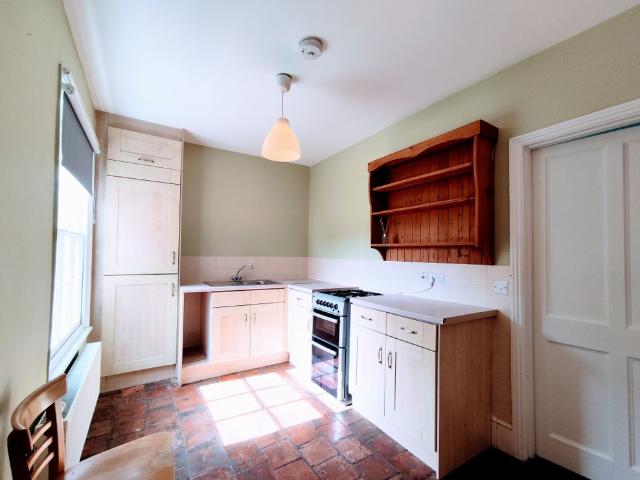 2 bedroom cottage to rent Chapel Lane, Blisworth, Northampton, Northamptonshire, NN7