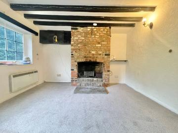2 bedroom cottage to rent Church Road, Bow Brickhill, Milton Keynes, Buckinghamshire, MK17