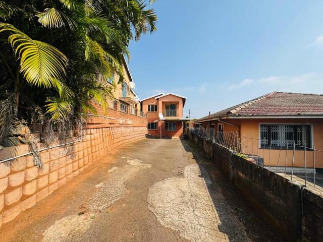 2 Bedroom cottage to rent in Montclair, Durban