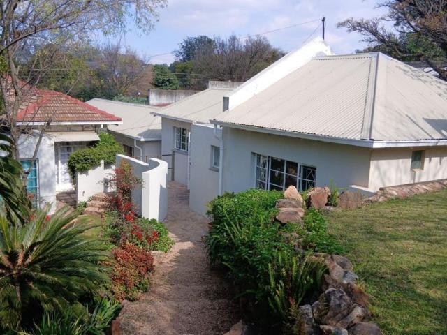 2 Bedroom cottage to rent in Auckland Park, Johannesburg