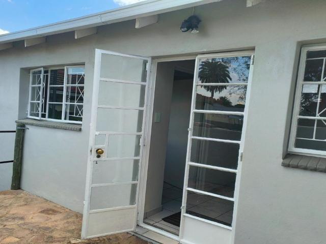 2 Bedroom cottage to rent in Auckland Park, Johannesburg