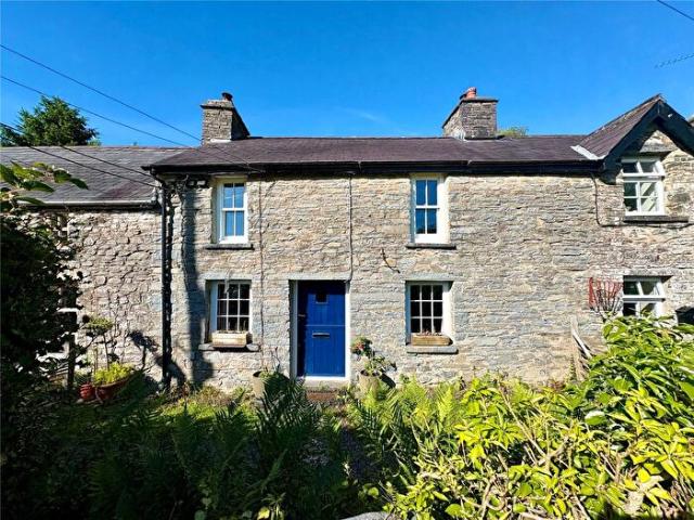 2 Bedroom Cottage To Rent In Penuwch Street, Tregaron, SY25