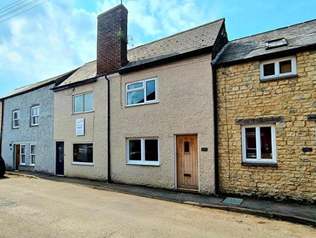 2 Bedroom Cottage To Rent In Spartan Cottage, Halls Lane, NN13