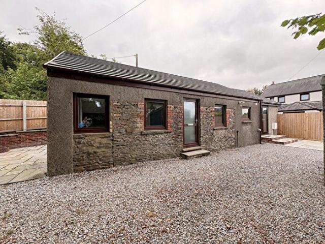 2 Bedroom Cottage To Rent In The Barn, Ty Coch Farm, Neath, SA10