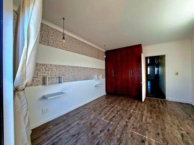 2 Bedroom cottage to rent in Wetton, Cape Town