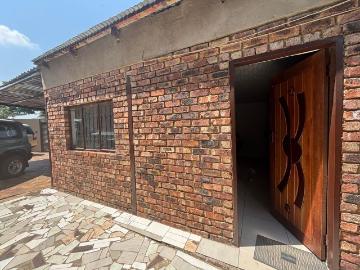 2 Bedroom cottage rented in Winchester Hills, Johannesburg