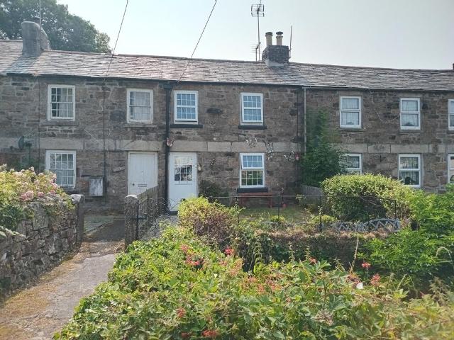 2 bedroom cottage to rent