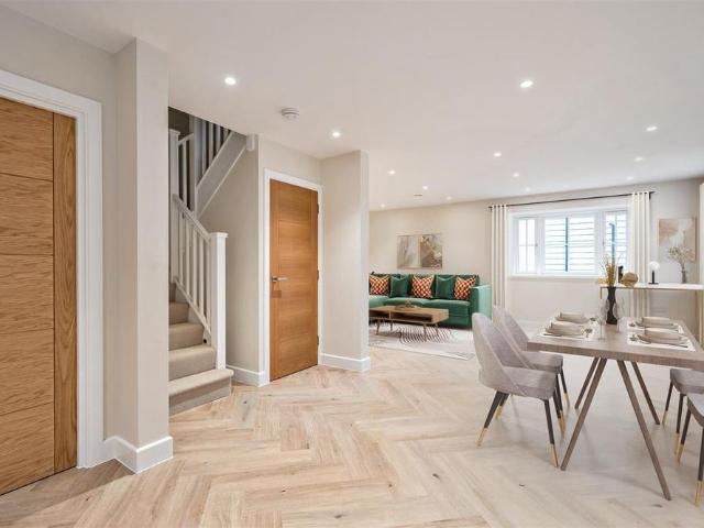 2 bedroom cottage to rent