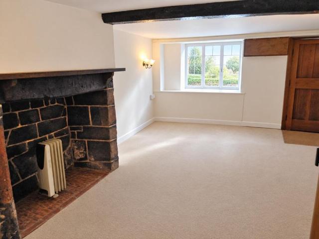 2 bedroom cottage to rent