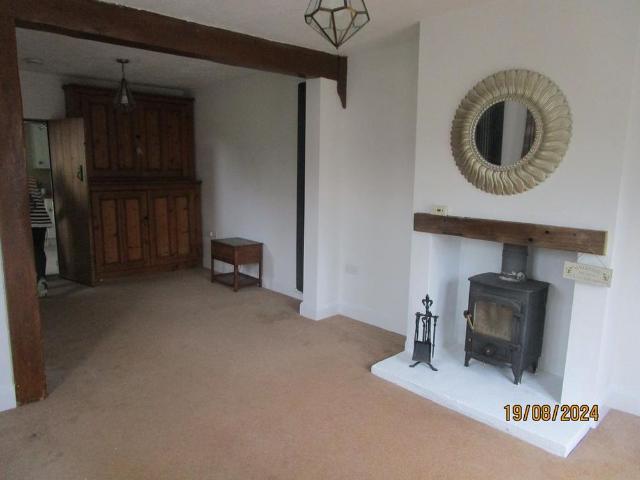2 bedroom cottage to rent