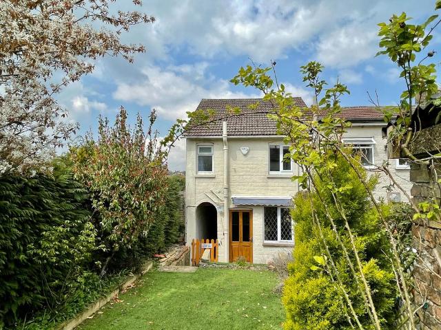 2 bedroom cottage to rent