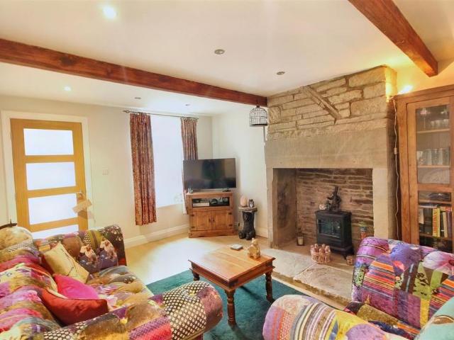 2 bedroom cottage to rent