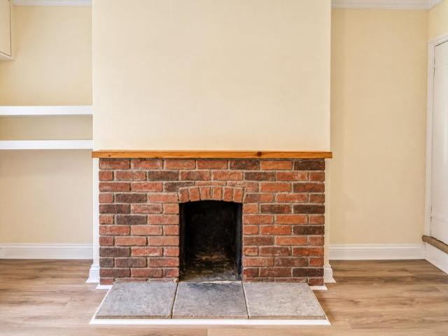2 bedroom cottage to rent