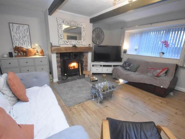 2 bedroom cottage to rent