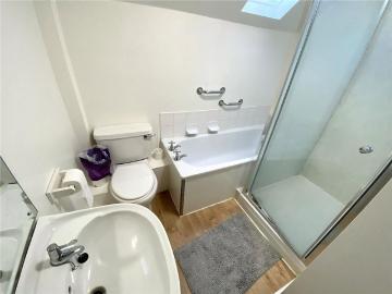 2 bedroom cottage to rent