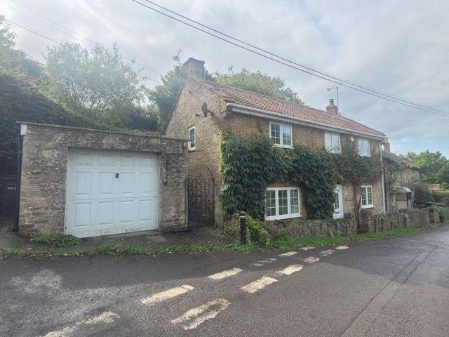 2 bedroom cottage to rent