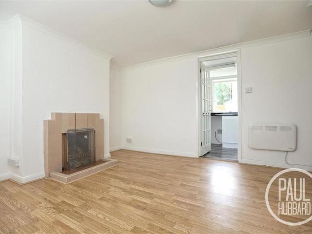 2 bedroom cottage to rent