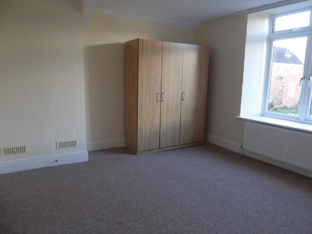 2 bedroom cottage to rent