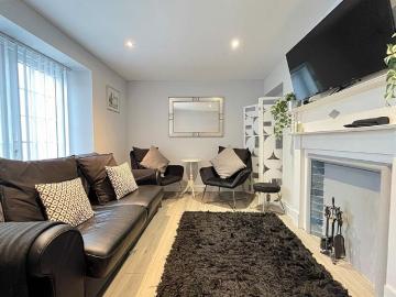 2 bedroom cottage to rent