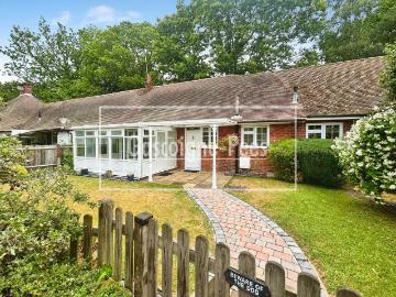 2 bedroom cottage to rent