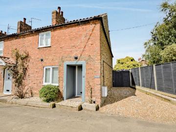 2 bedroom cottage to rent