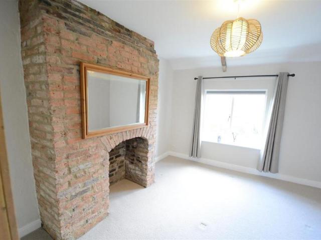 2 bedroom cottage to rent