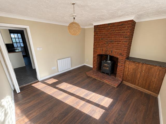 2 bedroom cottage to rent
