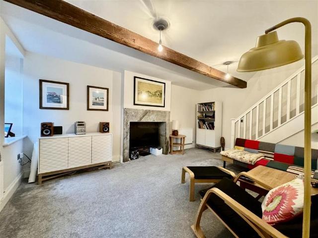 2 bedroom cottage to rent
