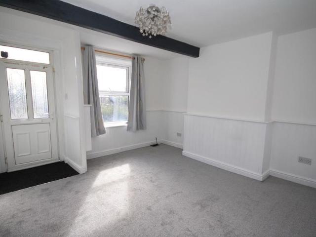 2 bedroom cottage to rent
