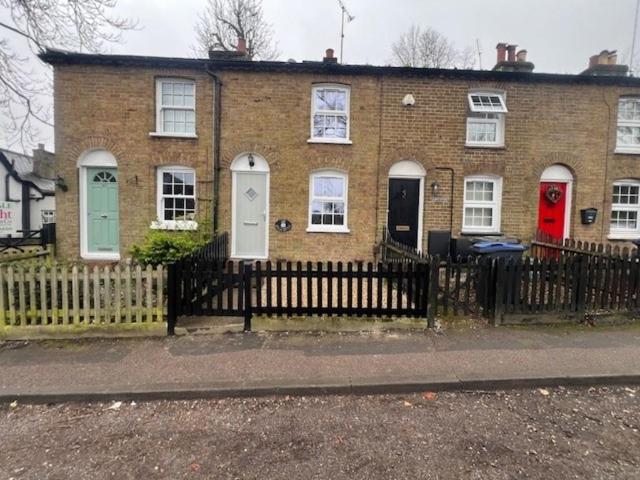 2 bedroom cottage to rent