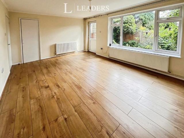 2 bedroom cottage to rent