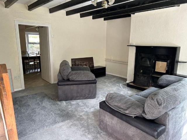 2 bedroom cottage to rent
