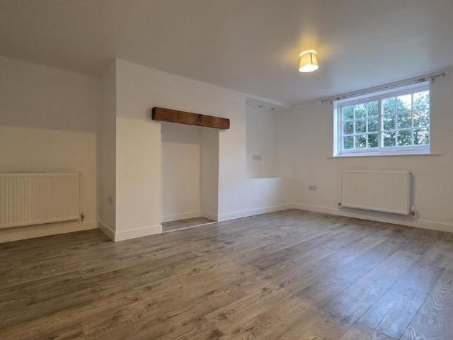 2 bedroom cottage to rent