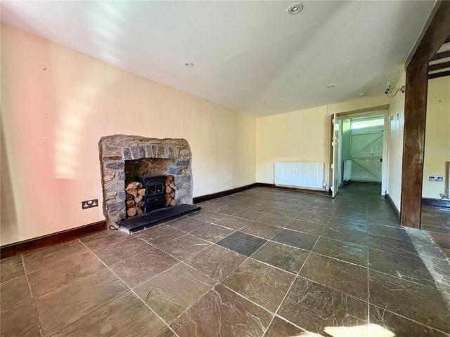 2 bedroom cottage to rent