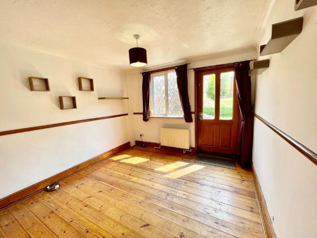 2 bedroom cottage to rent